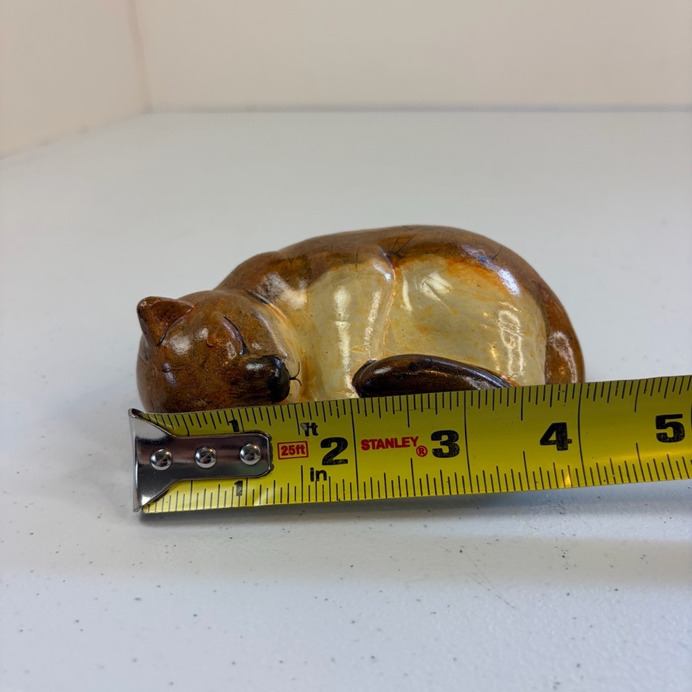 Vintage 90s Sleeping Brown Cat Ceramic Figurine Shelf Sitter Eclectic Decor 90s - Picture 6 of 6